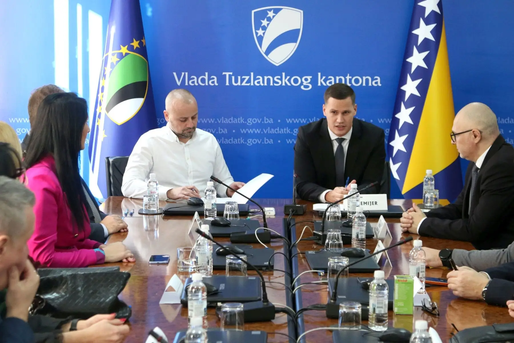 Potpisivanje ugovora 02 15 12 2025